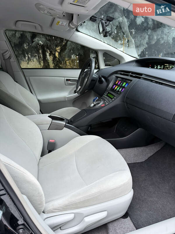 Хетчбек Toyota Prius 2014 в Одесі