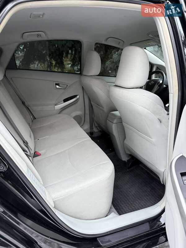 Хетчбек Toyota Prius 2014 в Одесі