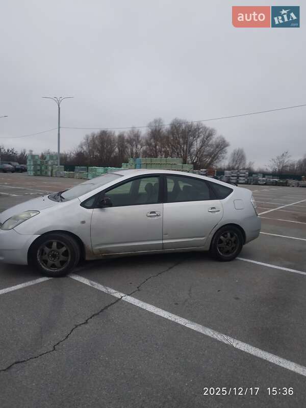 Хэтчбек Toyota Prius 2007 в Киеве фото 5 Хэтчбек Toyota Prius 2007 в Киеве