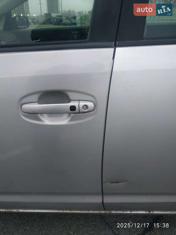 Хэтчбек Toyota Prius 2007 в Киеве фото 24 Хэтчбек Toyota Prius 2007 в Киеве