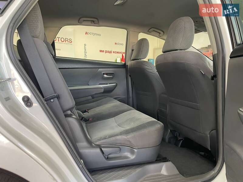 Хэтчбек Toyota Prius 2012 в Киеве