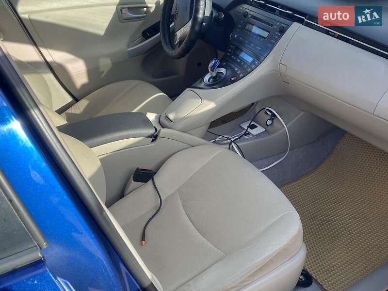 Хетчбек Toyota Prius 2010 в Одесі фото 6 Хетчбек Toyota Prius 2010 в Одесі