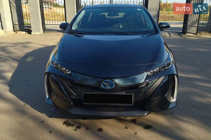 Хетчбек Toyota Prius 2021 в Києві фото 2 Хетчбек Toyota Prius 2021 в Києві