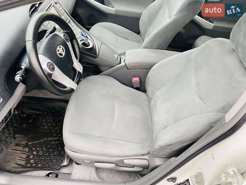 Хэтчбек Toyota Prius 2010 в Харькове