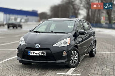 Хэтчбек Toyota Prius 2014 в Одессе