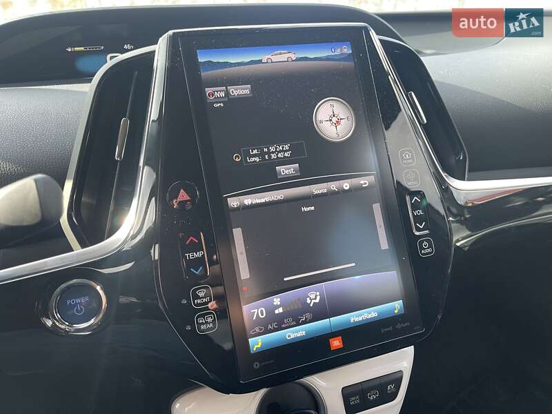 Хэтчбек Toyota Prius 2017 в Киеве фото 13 Хэтчбек Toyota Prius 2017 в Киеве