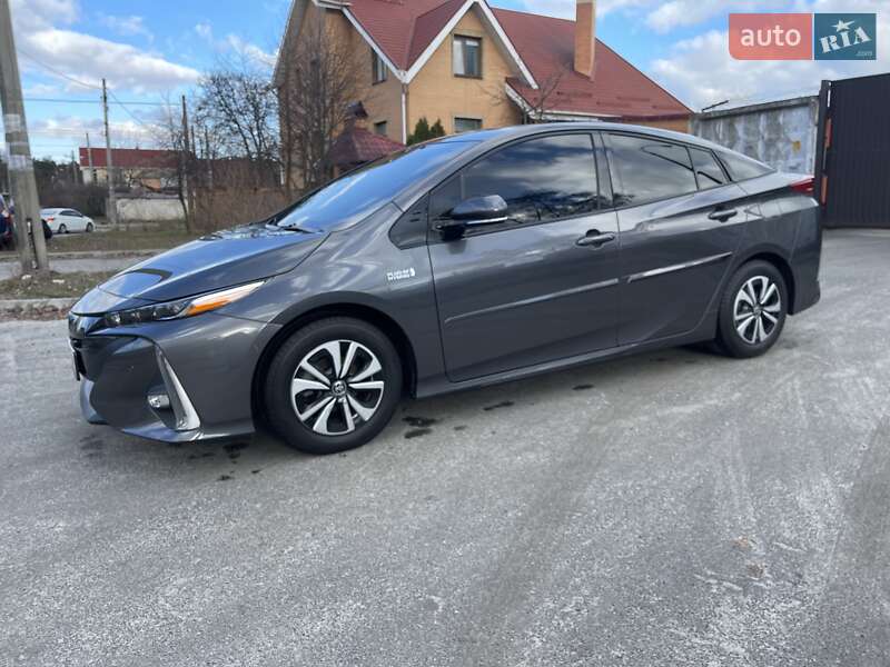 Хэтчбек Toyota Prius 2017 в Киеве фото 25 Хэтчбек Toyota Prius 2017 в Киеве