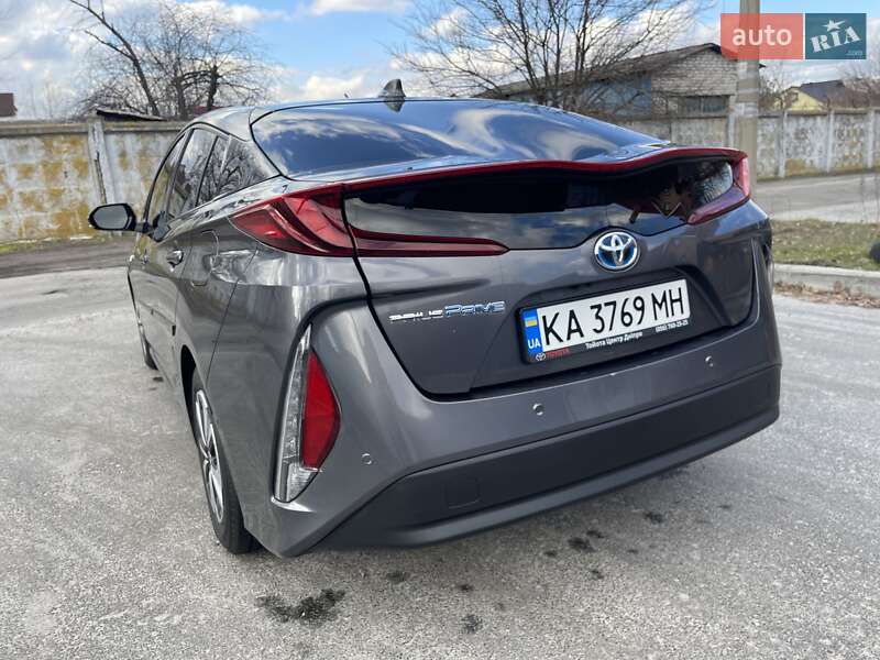 Хэтчбек Toyota Prius 2017 в Киеве фото 33 Хэтчбек Toyota Prius 2017 в Киеве