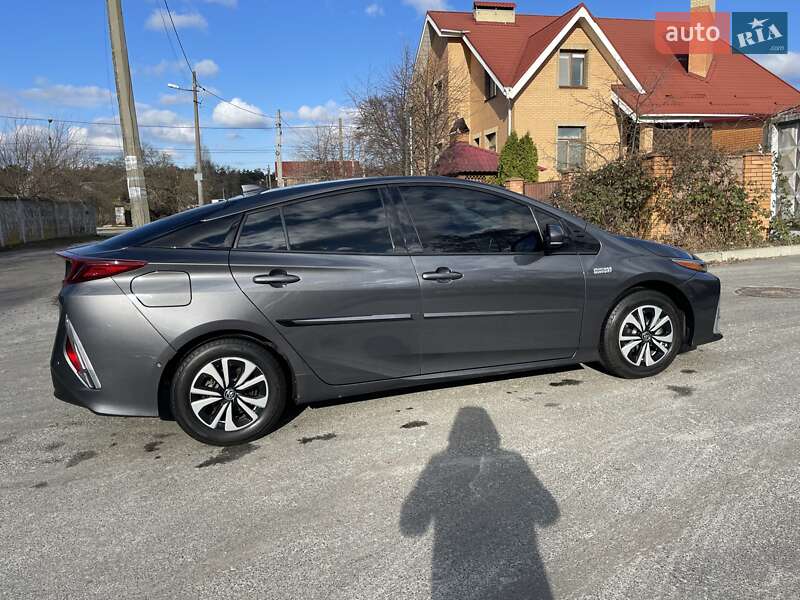 Хэтчбек Toyota Prius 2017 в Киеве фото 49 Хэтчбек Toyota Prius 2017 в Киеве
