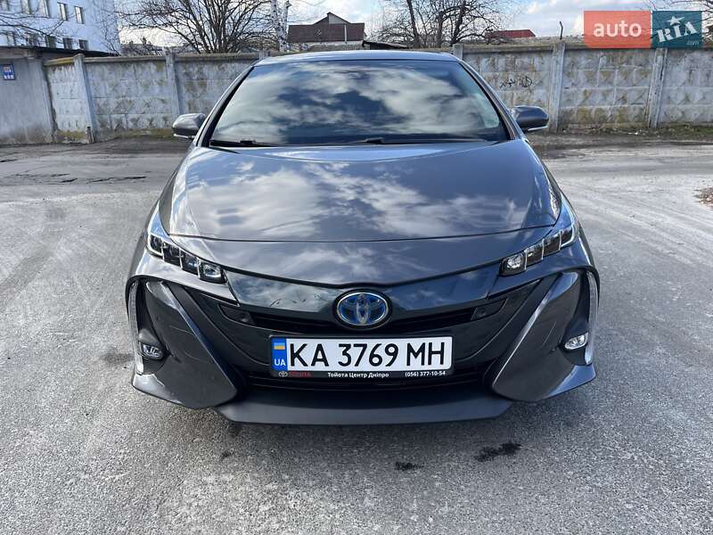 Хэтчбек Toyota Prius 2017 в Киеве фото 58 Хэтчбек Toyota Prius 2017 в Киеве