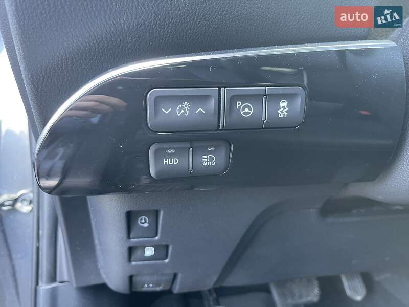 Хэтчбек Toyota Prius 2017 в Киеве фото 62 Хэтчбек Toyota Prius 2017 в Киеве