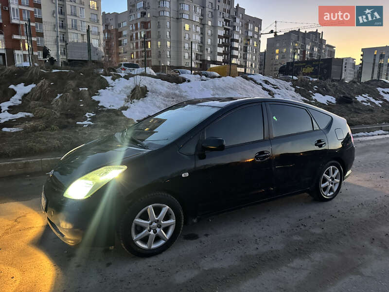 Хэтчбек Toyota Prius 2005 в Львове фото 2 Хэтчбек Toyota Prius 2005 в Львове