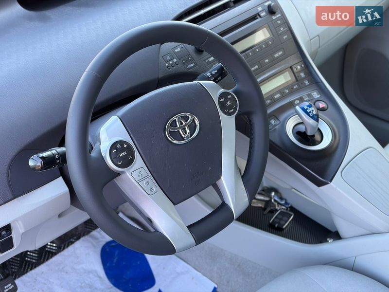 Хэтчбек Toyota Prius 2009 в Луцке