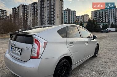 Хэтчбек Toyota Prius 2013 в Киеве