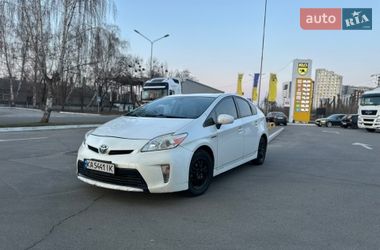 Хетчбек Toyota Prius 2015 в Києві