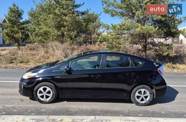 Хэтчбек Toyota Prius 2015 в Киеве