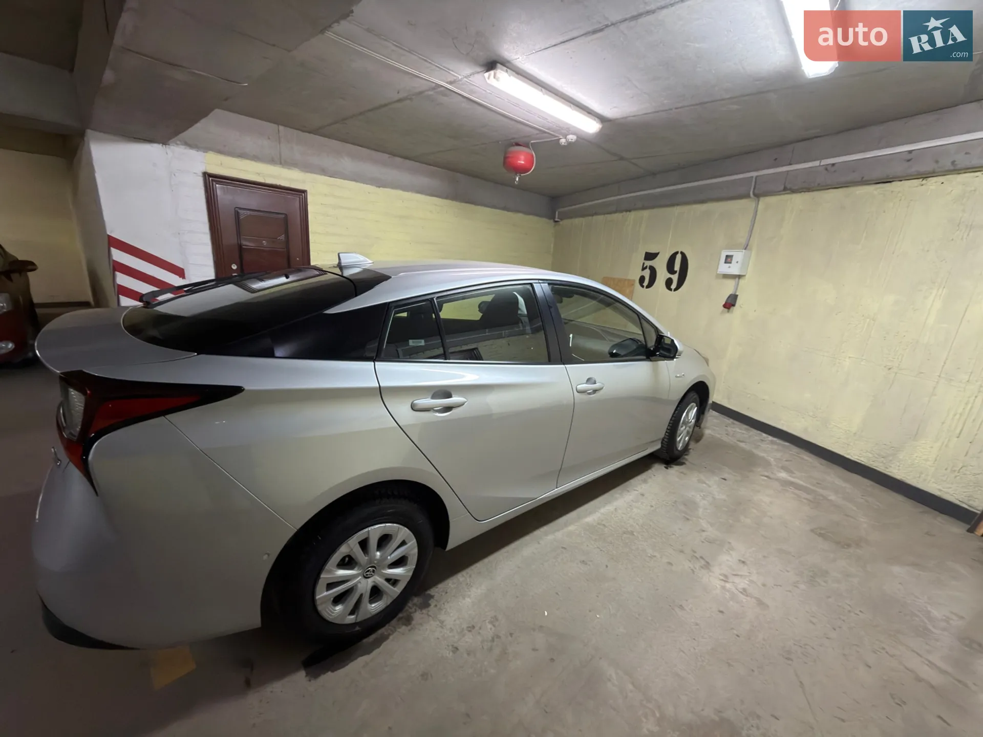 2020 Toyota Prius - мініатюра 3