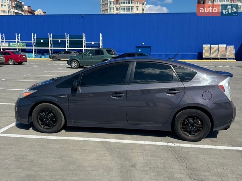 Хетчбек Toyota Prius 2013 в Умані