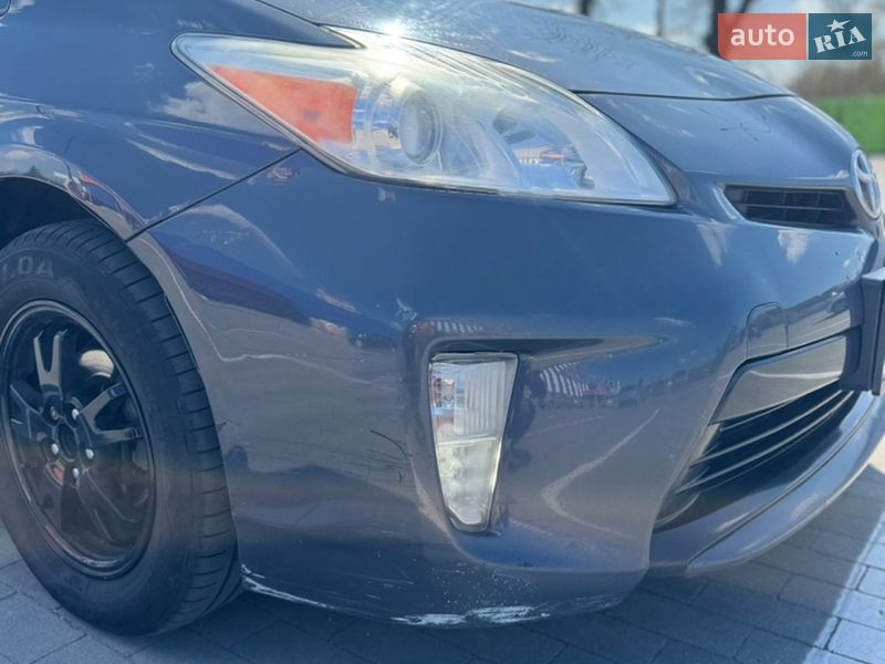 Хетчбек Toyota Prius 2013 в Умані