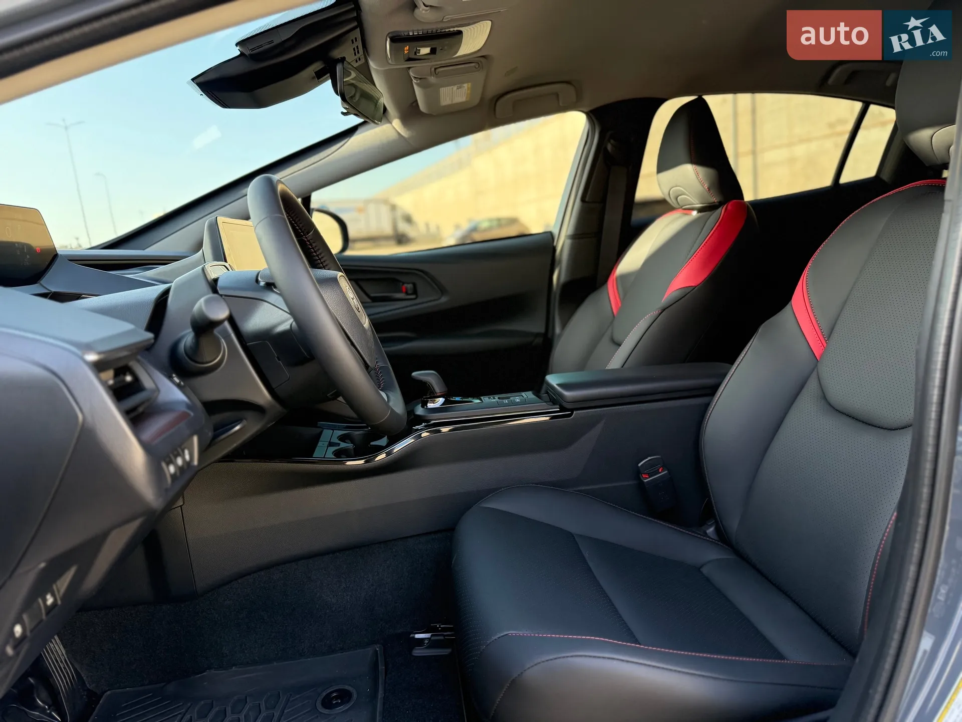 2025 Toyota Prius - мініатюра 17