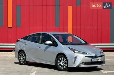 Хэтчбек Toyota Prius 2019 в Киеве