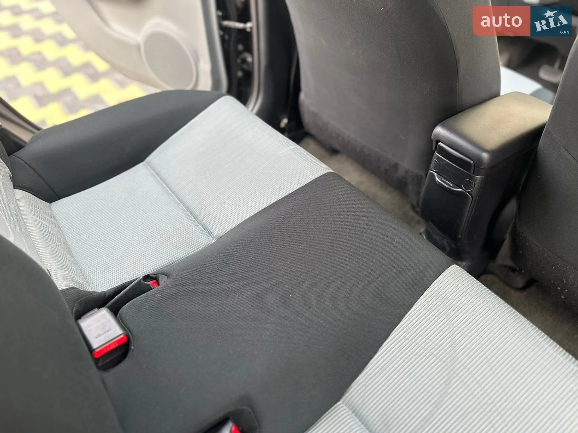 2014 Toyota Prius - мініатюра 41