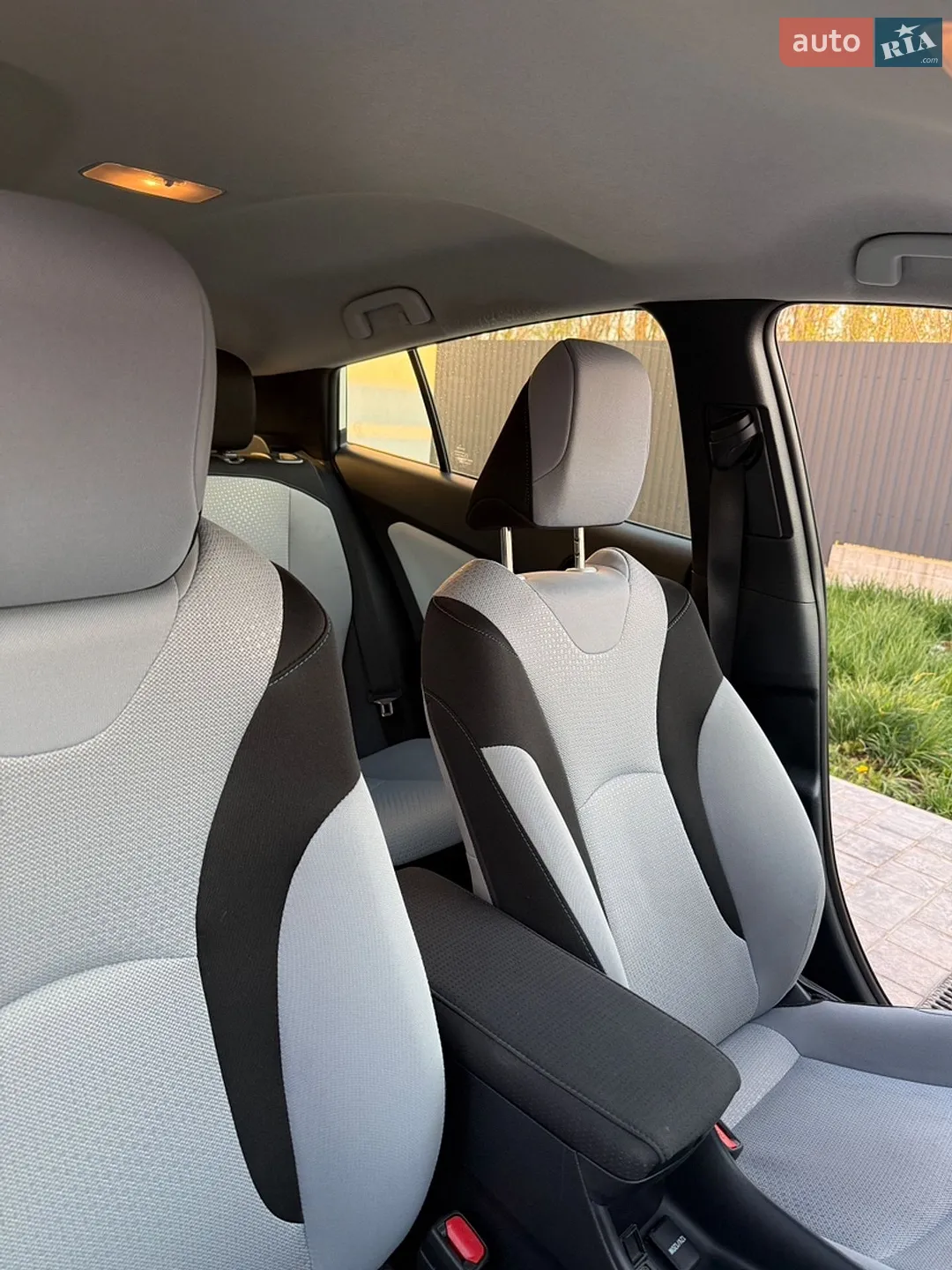2019 Toyota Prius - мініатюра 9