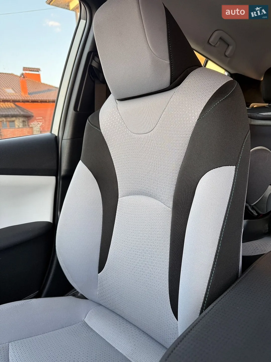 2019 Toyota Prius - мініатюра 16