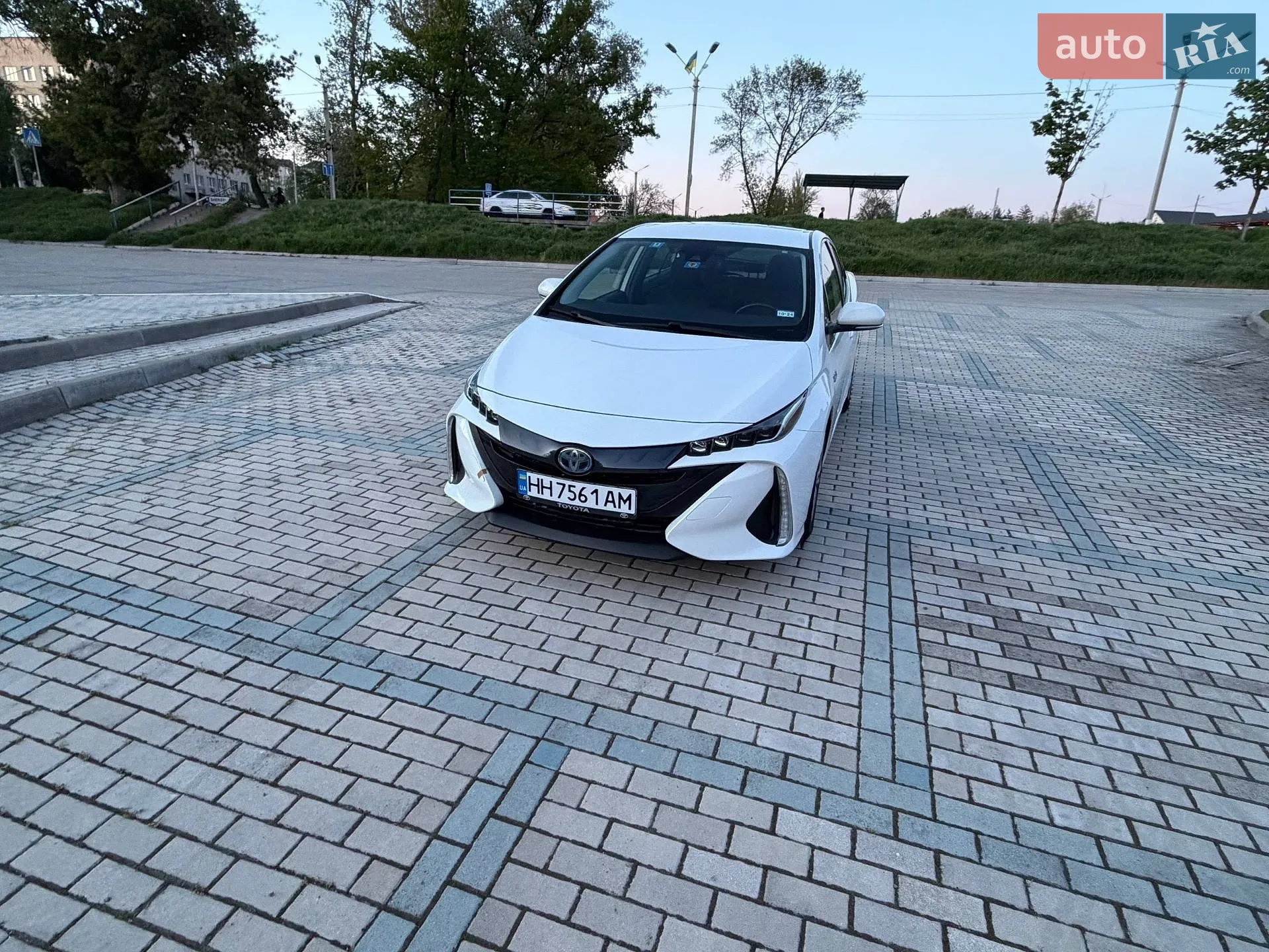 2021 Toyota Prius - фото 1