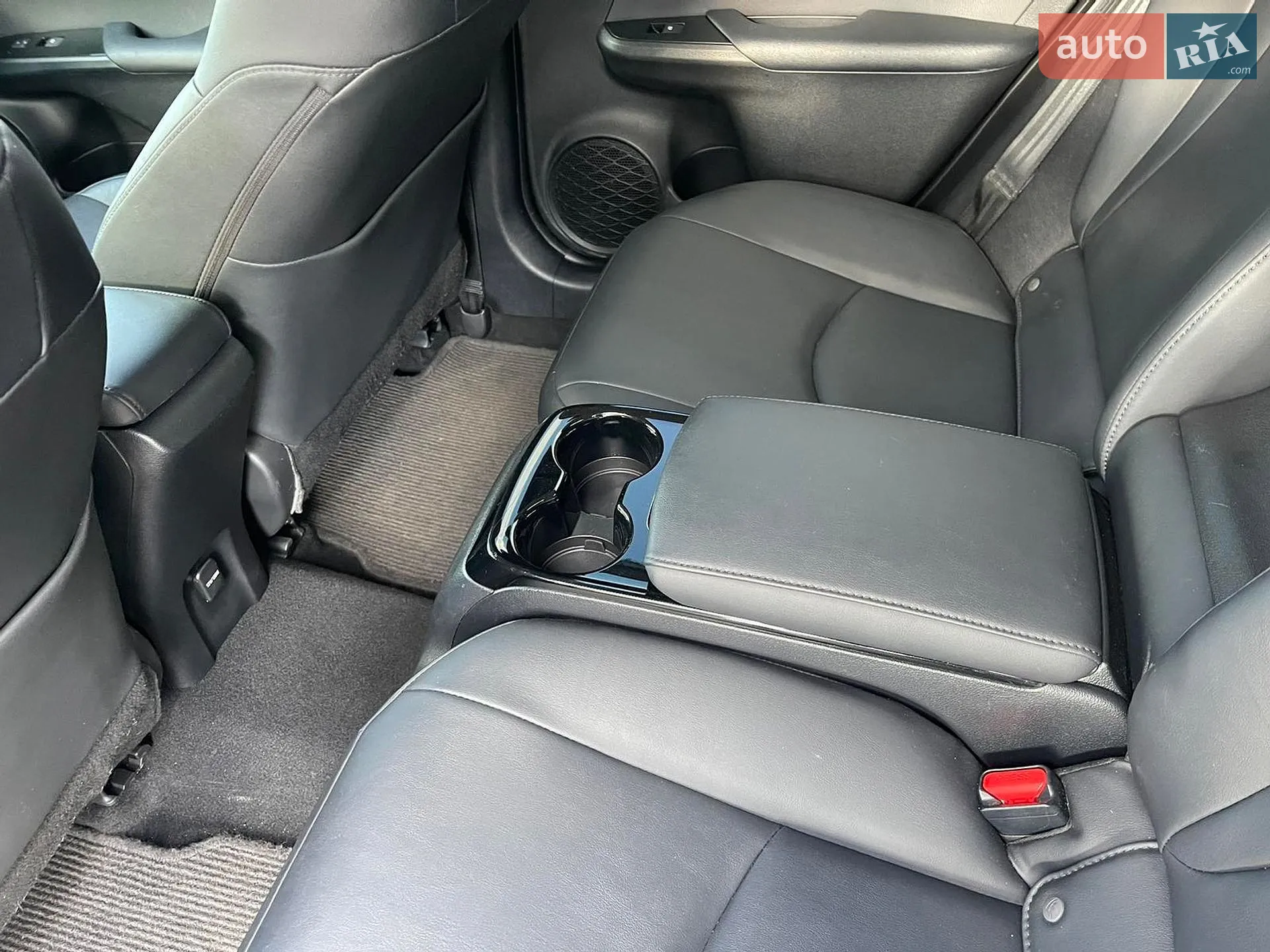 2017 Toyota Prius - мініатюра 38