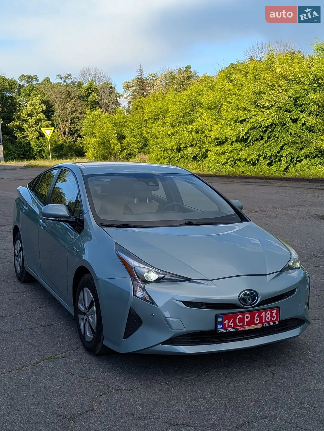 2018 Toyota Prius - фото 1