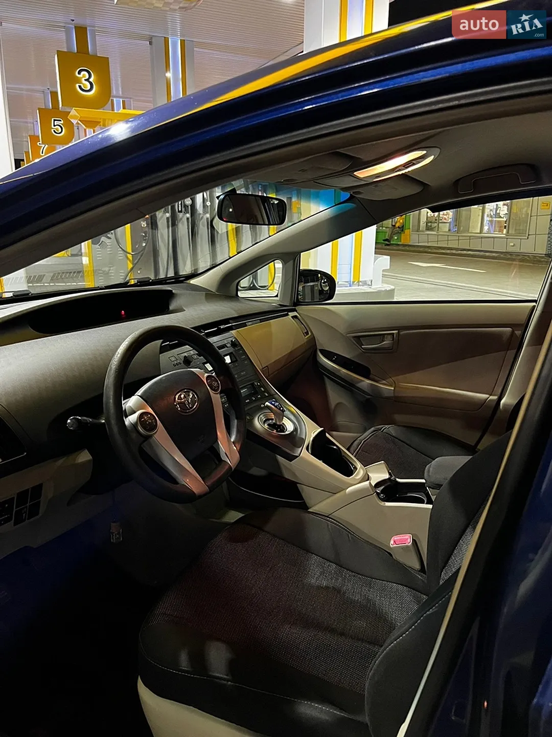 2011 Toyota Prius - мініатюра 12