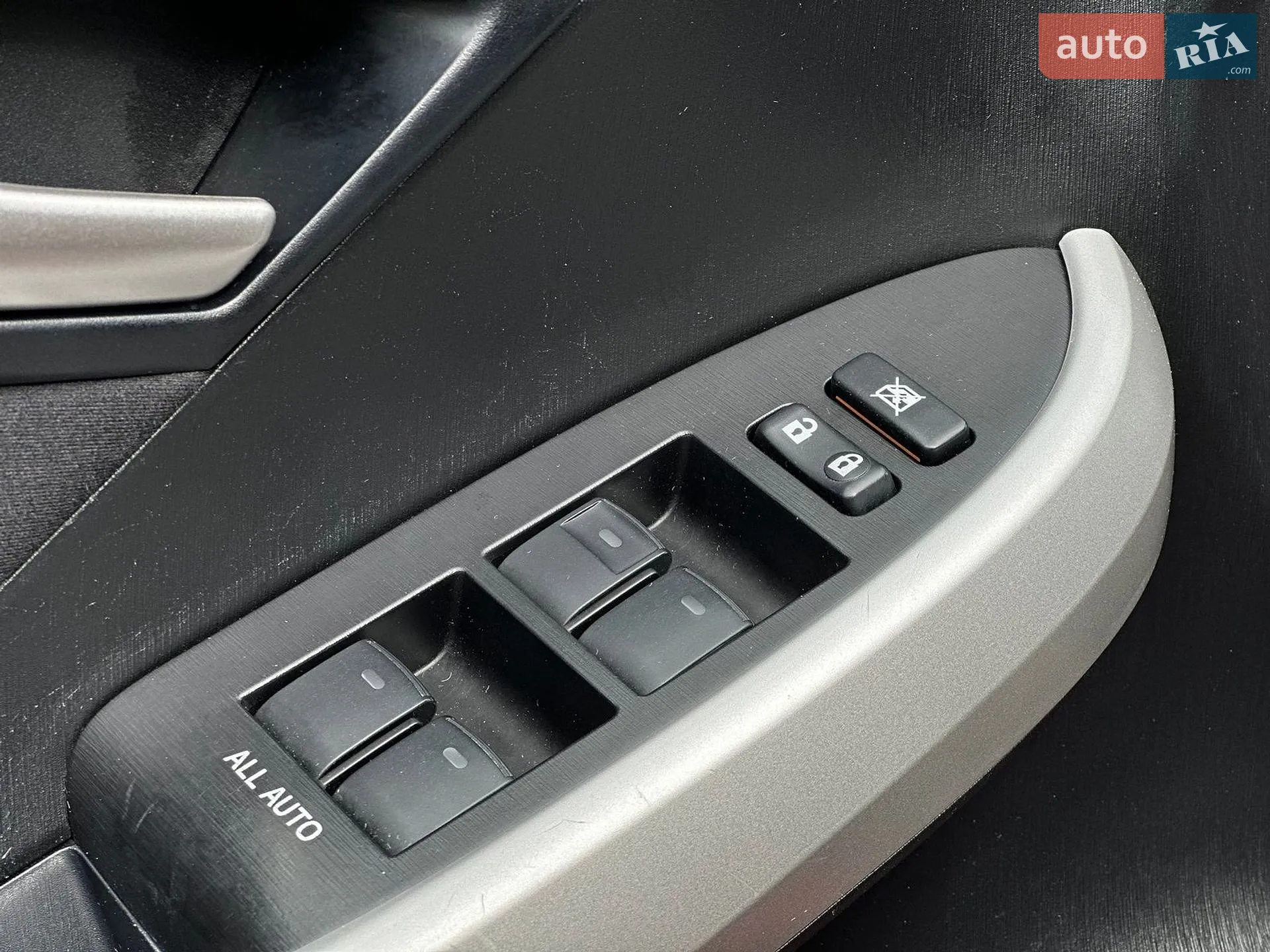 2012 Toyota Prius - мініатюра 40