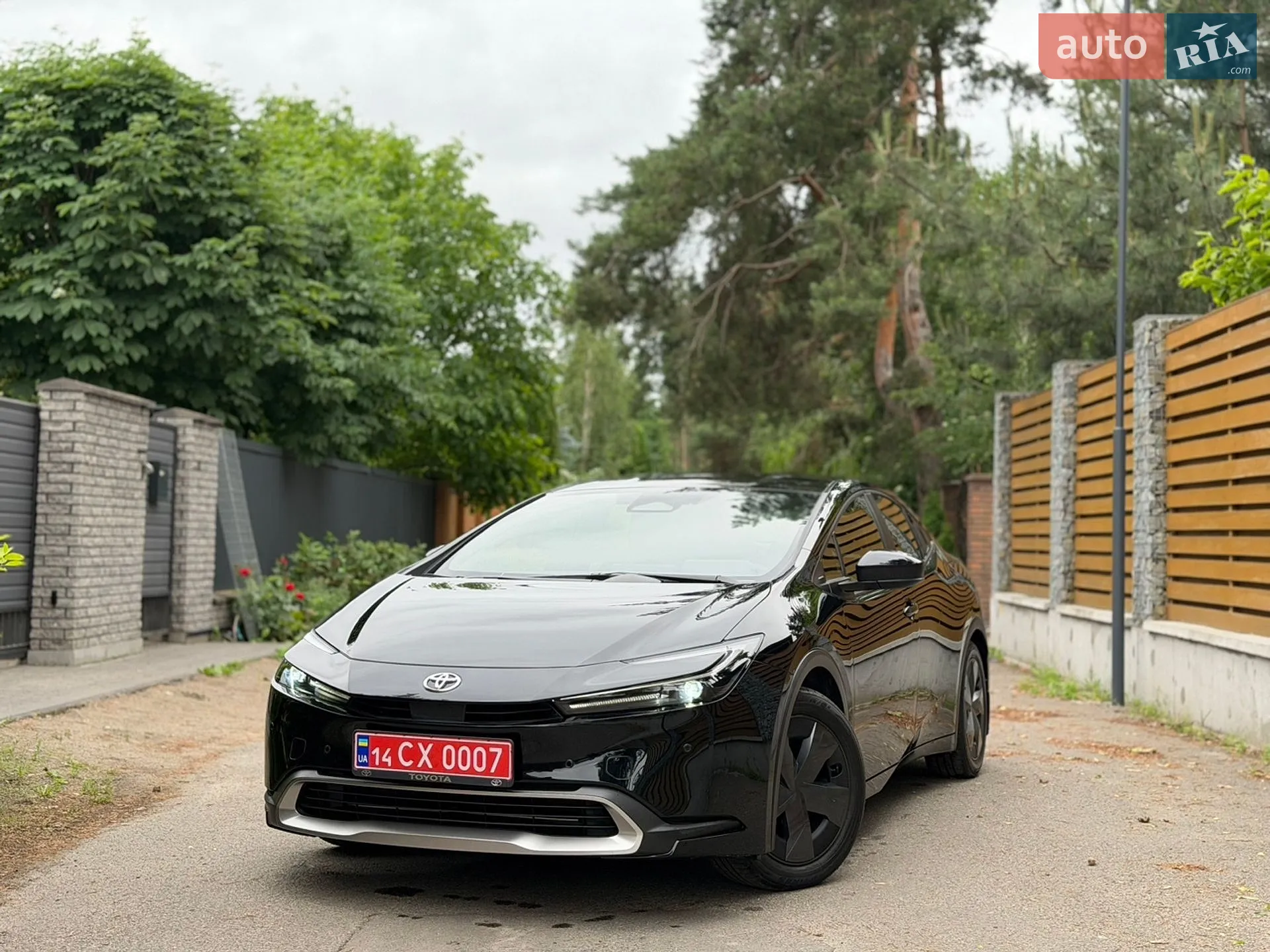 2025 Toyota Prius - мініатюра 2
