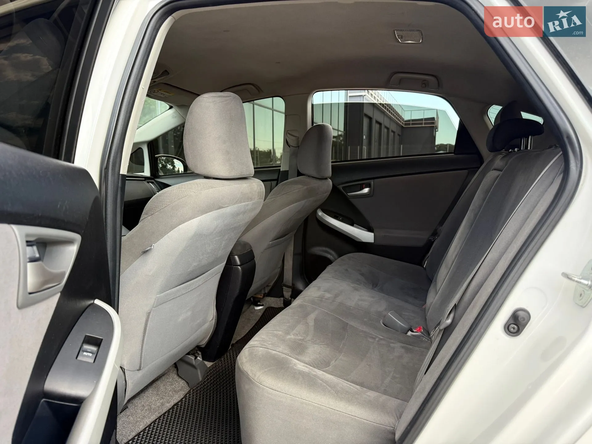 2013 Toyota Prius - мініатюра 12