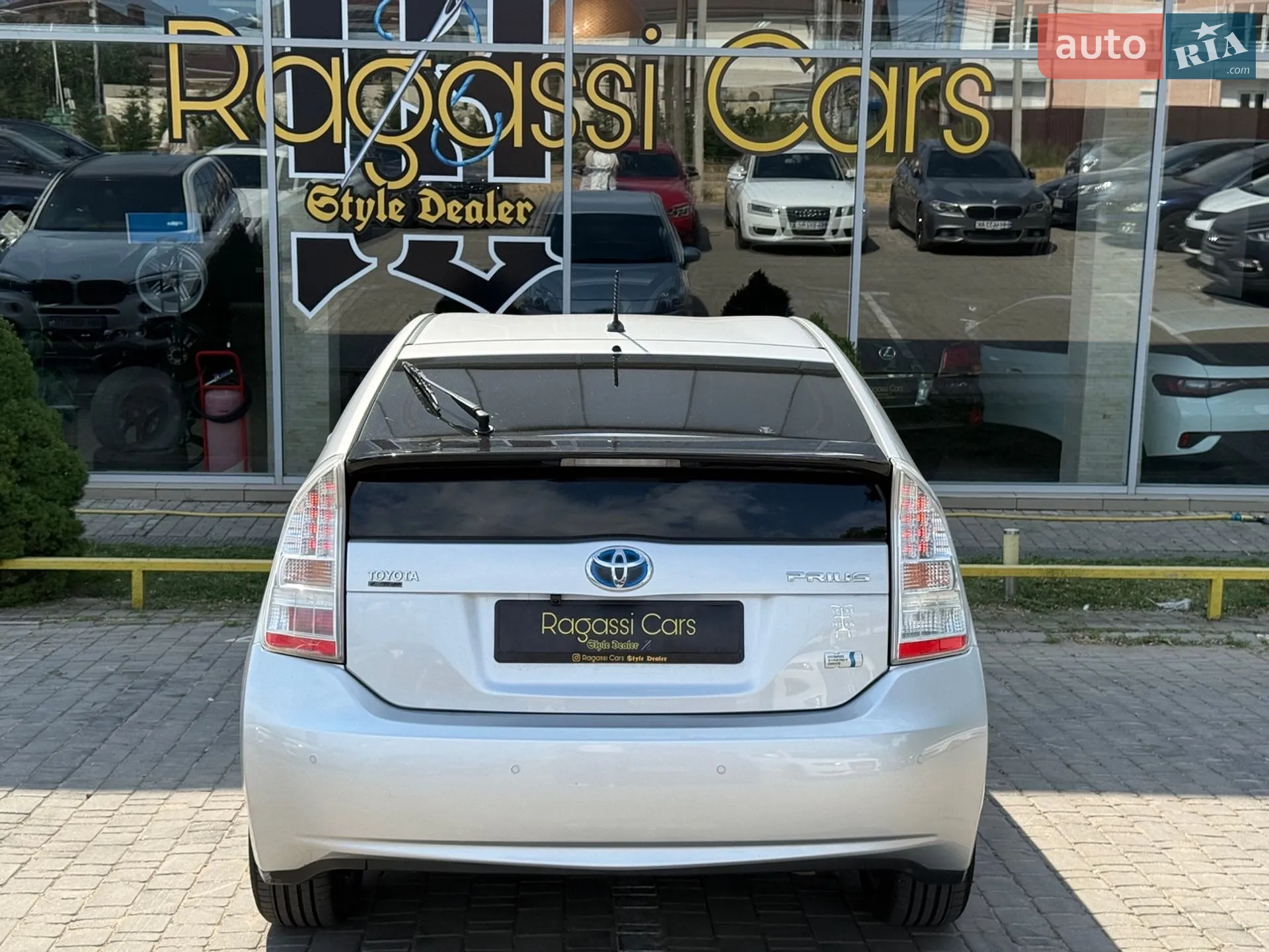 2010 Toyota Prius - мініатюра 4