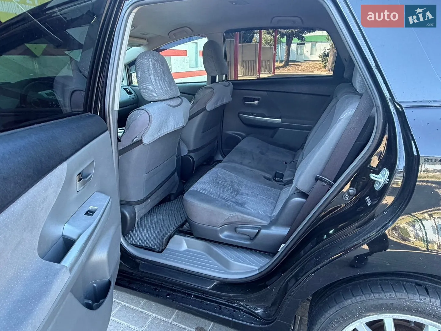 2012 Toyota Prius v (+) - мініатюра 10