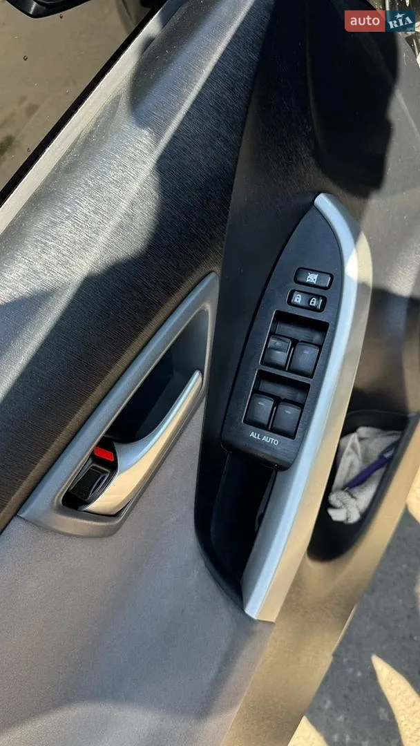 2015 Toyota Prius - мініатюра 9