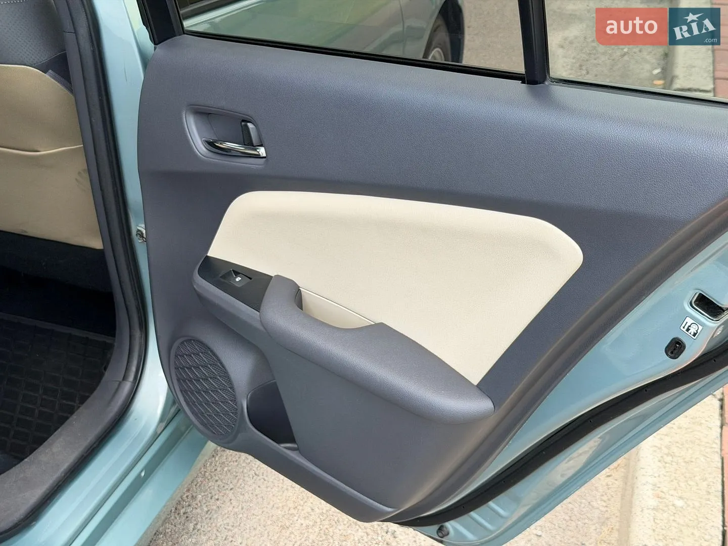 2016 Toyota Prius - мініатюра 34