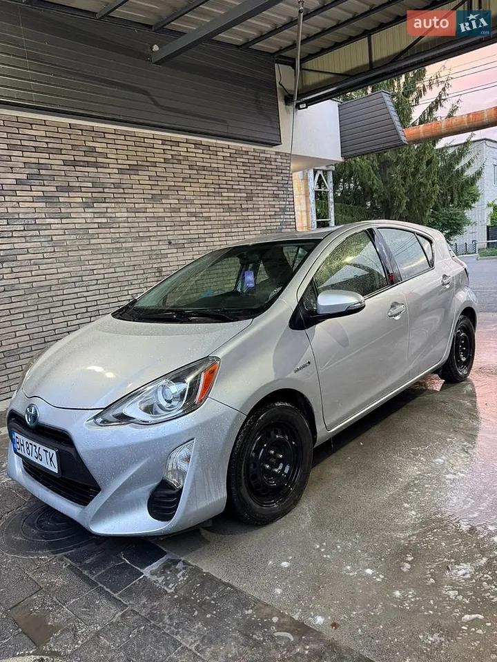 2015 Toyota Prius c - мініатюра 11
