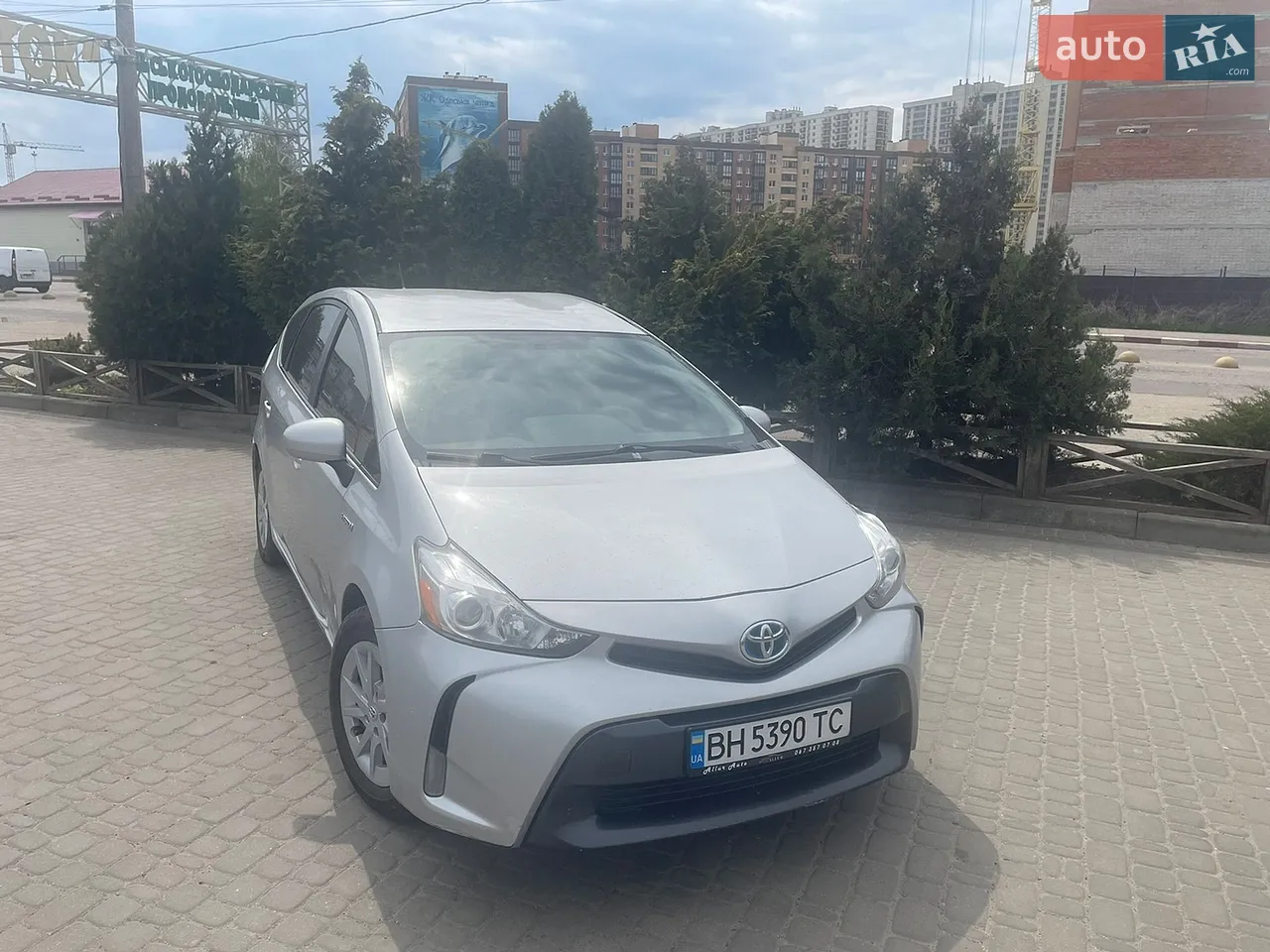 2015 Toyota Prius v (+) - мініатюра 6