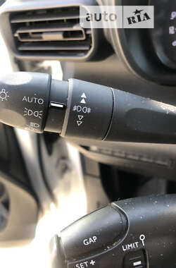 Вантажний фургон Toyota Proace City 2020 в 