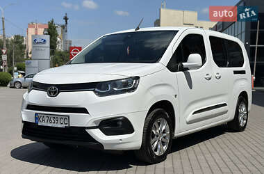 Минивэн Toyota Proace City 2021 в 