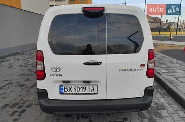 Минивэн Toyota Proace City 2020 в 