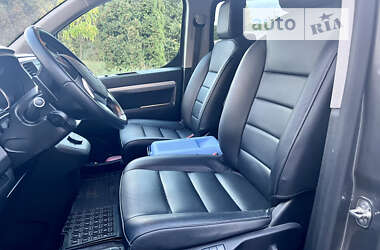 Минивэн Toyota Proace Verso 2022 в 