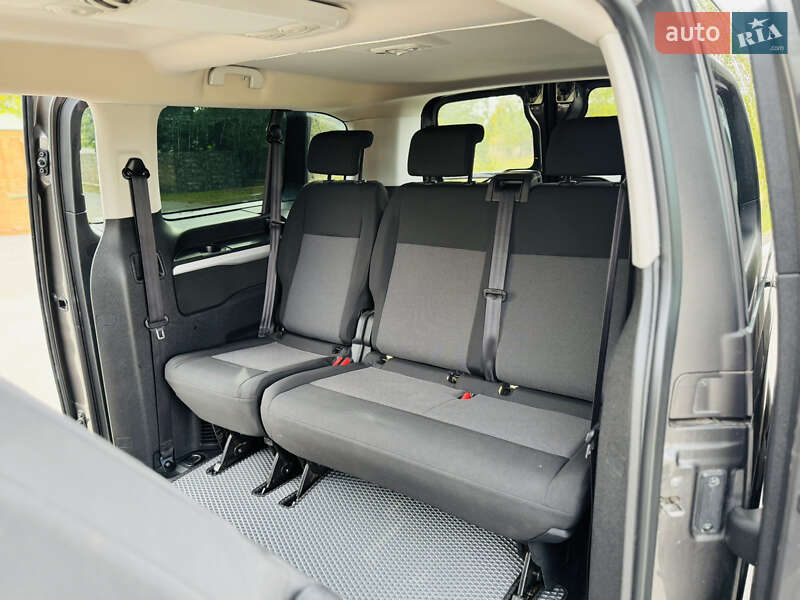 Мінівен Toyota Proace Verso 2019 в Ромнах