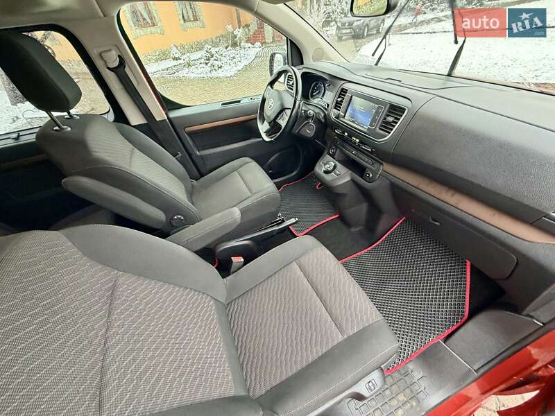 Минивэн Toyota Proace Verso 2022 в Калуше