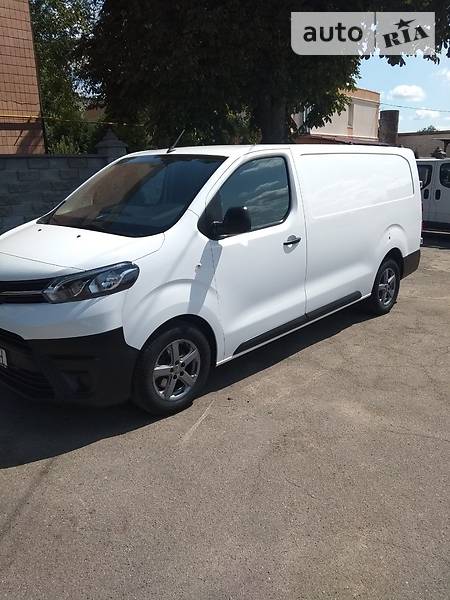 Мінівен Toyota Proace 2016 в Рівному