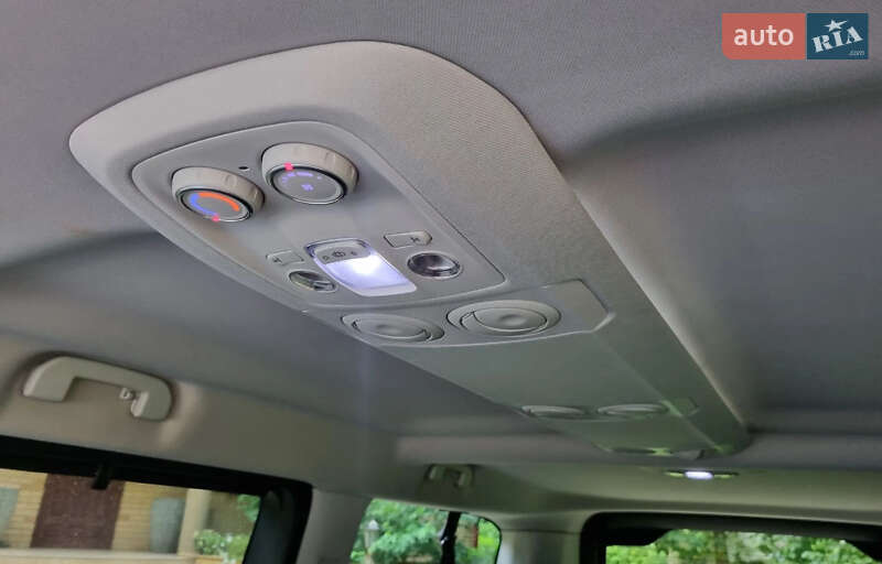 Мінівен Toyota Proace 2019 в Львові фото 12 Мінівен Toyota Proace 2019 в Львові