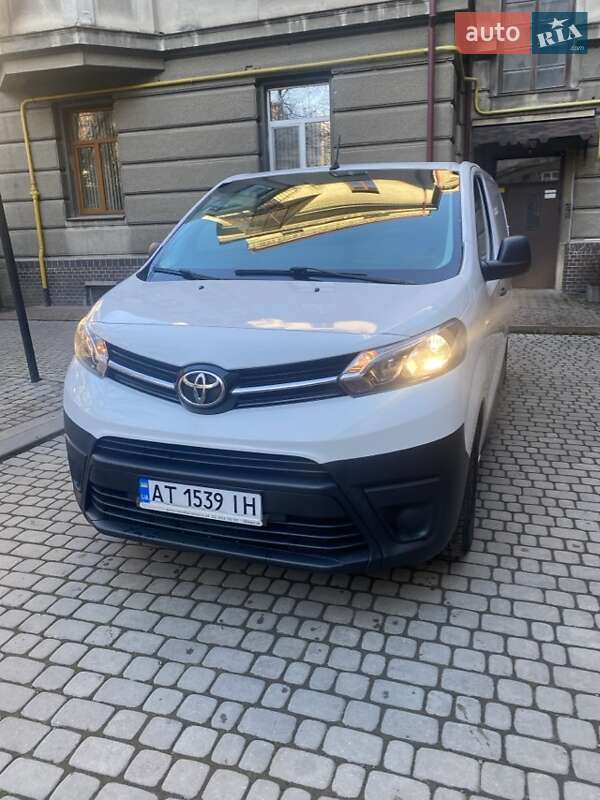 Toyota Proace 2017